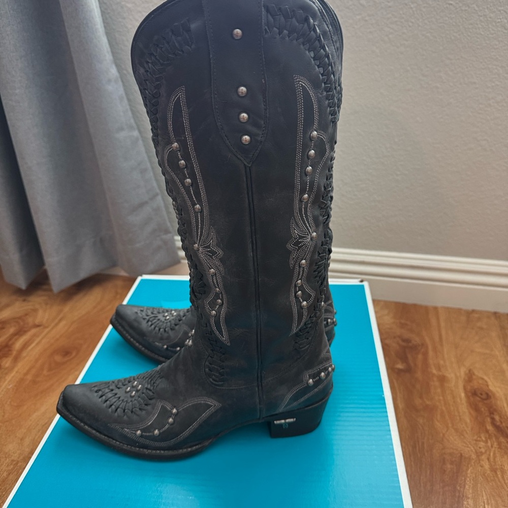 Lane COSSETTE Boots- Distressed Black size 10 - Picture 3 of 11